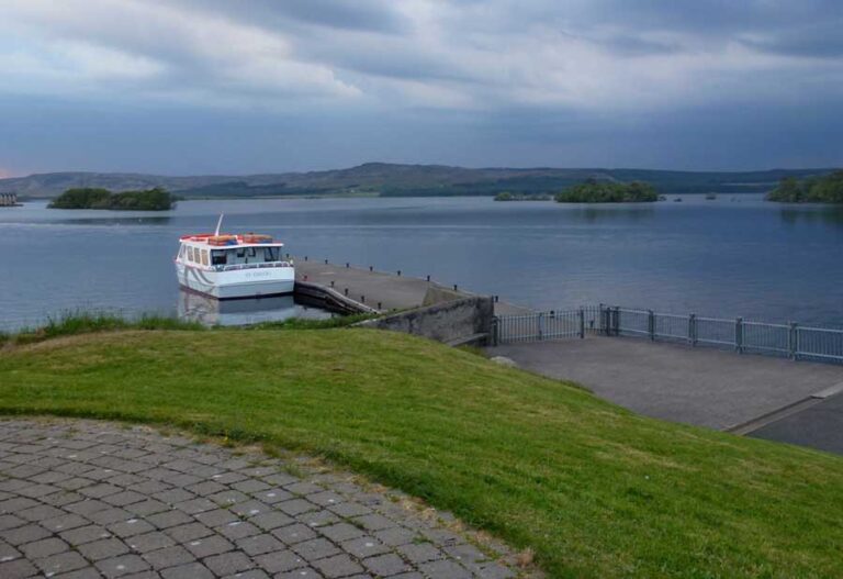 accommodation near lough derg yacht club